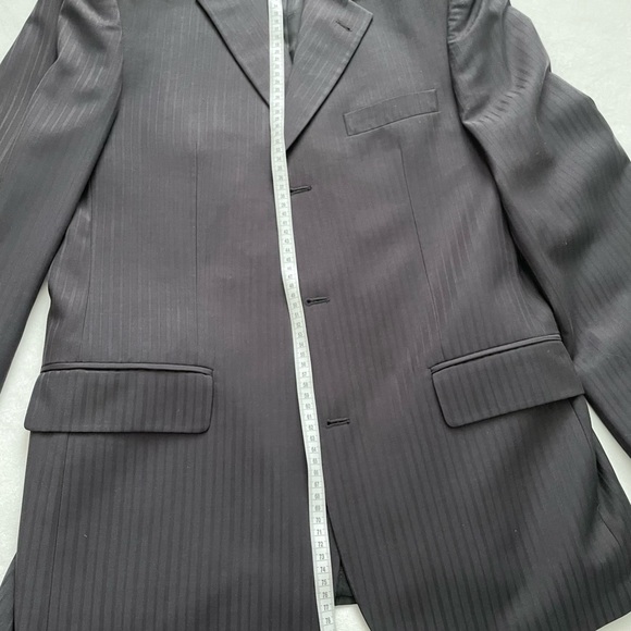 Men’s European Charcoal Suit - Picture 8 of 15